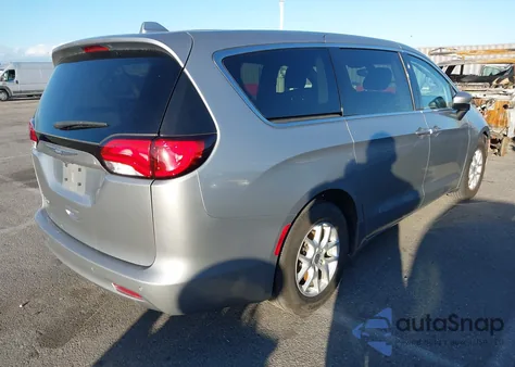 2017 Chrysler Pacifica Touring z USA, uszkodzony, nr VIN 2C4RC1DG4HR741300